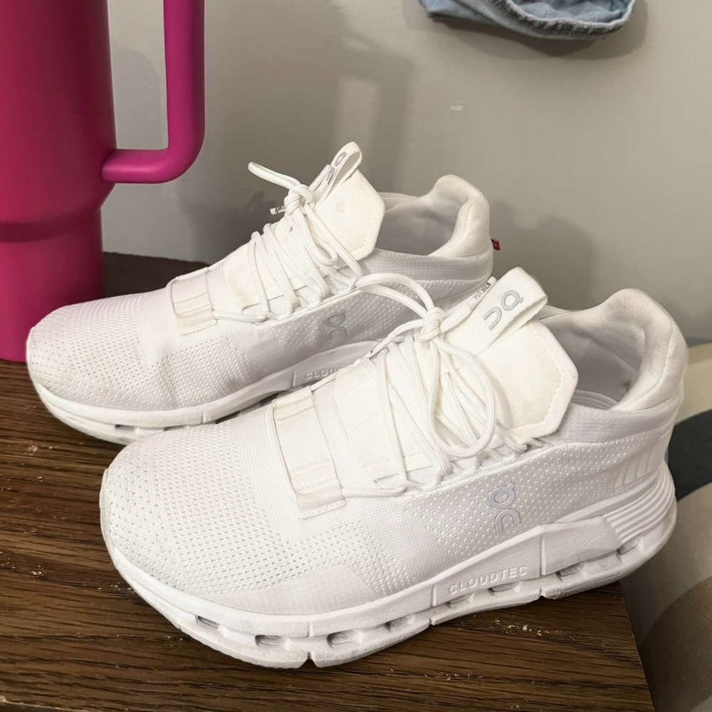 On Running On CloudNova Glacier white all white size 7.5